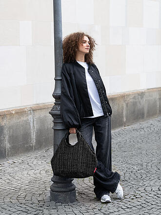 REISENTHEL | Loopbag HOBO BOUCLE Black