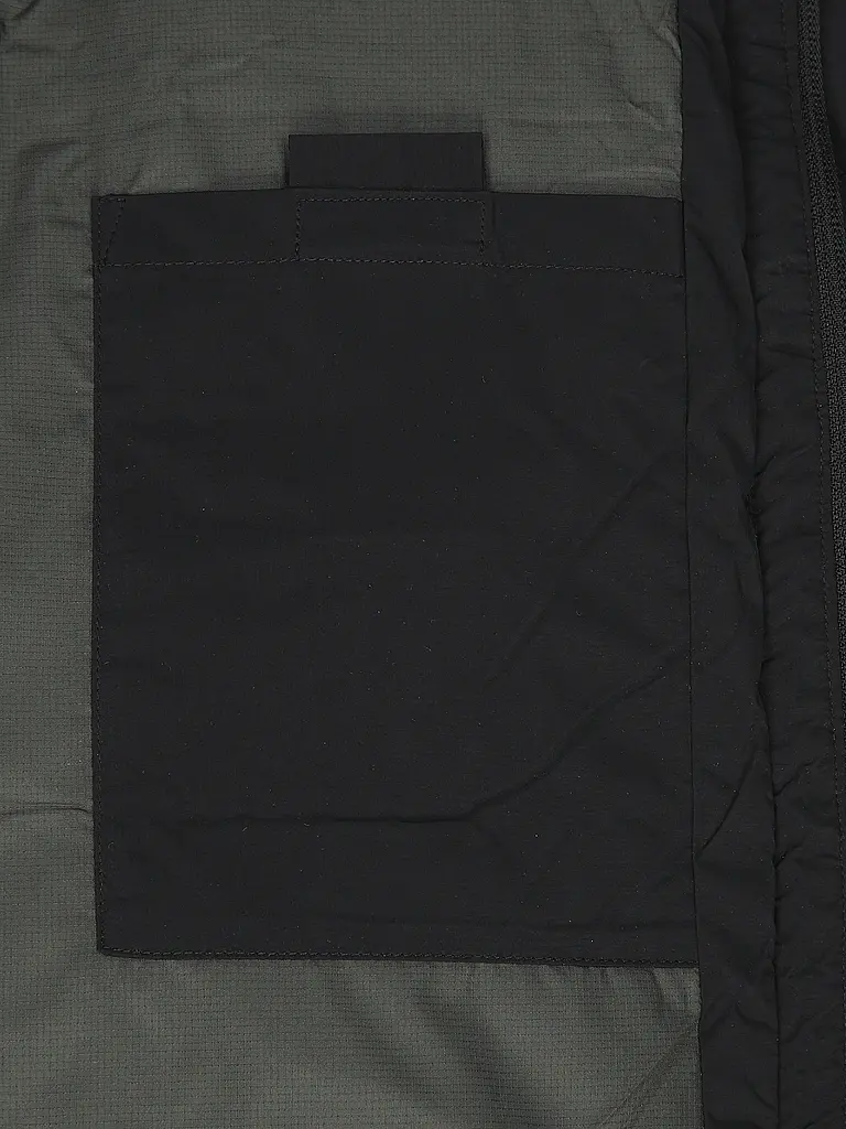 REPLAY | Steppjacke

Produktname: Steppjacke
Marke: REPLAY
Farbe: schwarz
Kategorien: Mode,Herren

Ärmellänge: Langarm
Material: Polyester / Polyamid
Kragenform: Kapuze,Stehkragen
Musterung: Unifarben
Passform (Oberbekleidung): Regular
Stil: Glamour,Trend
Detail | 