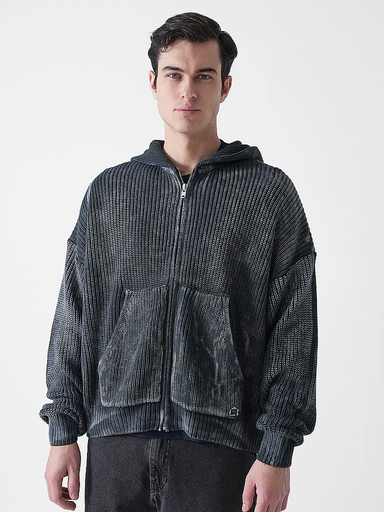 RETERNITY | Prodotto: Cardigan | 