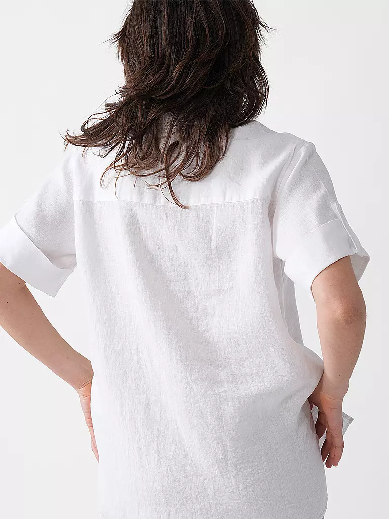 RIANI | Prodotto: Blusa di lino
Marca: RIANI
Colore: bianco
Categorie: Moda, Donna
Tag: Taglie forti

Lunghezza manica: Manica corta
Materiale: Lino
Tipo di colletto: Collo a camicia
Motivo: Tinta unita
Vestibilità (capispalla): Regular
Stile: Pure | 