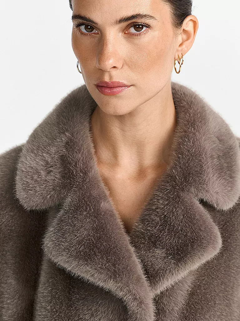 RICH & ROYAL | Cappotto in pelliccia sintetica | 