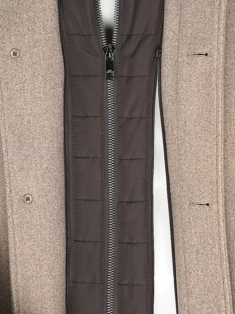 ROY ROBSON | Mantel | Cammello