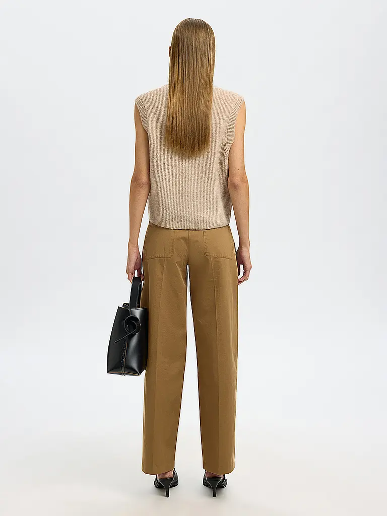 SELECTED FEMME | Gilet SLFLULU
Marke: SELECTED FEMME
Farbe: creme
Kategorien: Moda,Donna

Lunghezza manica: senza maniche
Scollo: Girocollo
Materiale: Lana,Stretch
Motivo: Tinta unita
Vestibilità (capispalla): Regular | Crema