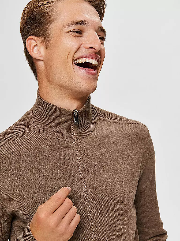 SELECTED | Cardigan | 