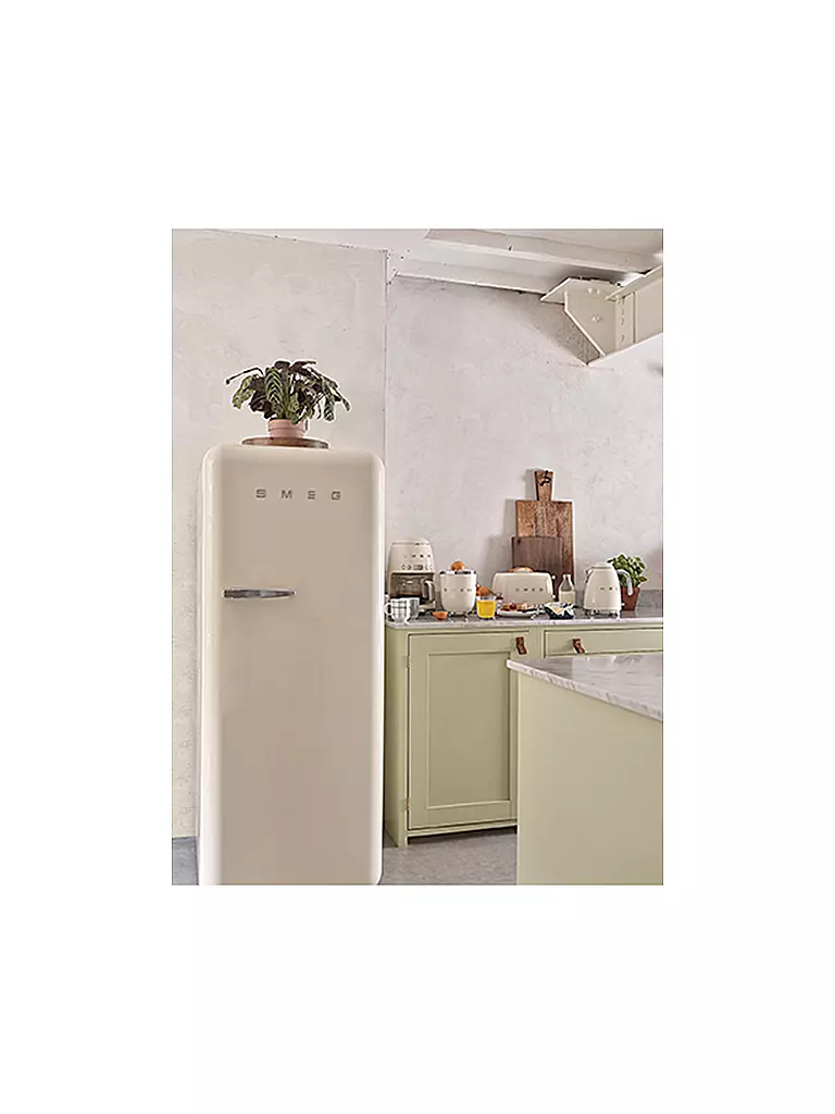 SMEG | Bollitore stile retrò anni '50 1,7 l crema KLF03CREU | 