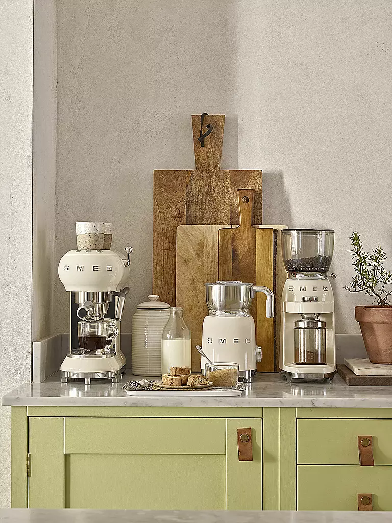 SMEG | Montalatte MFF01CREU stile retrò anni '50 color crema | 