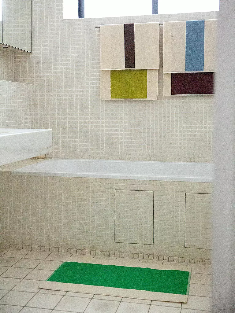 SUITE702 | Asciugamano 50x100cm MARTENS AND MARTENS Azzurro cielo/Bordeaux | 