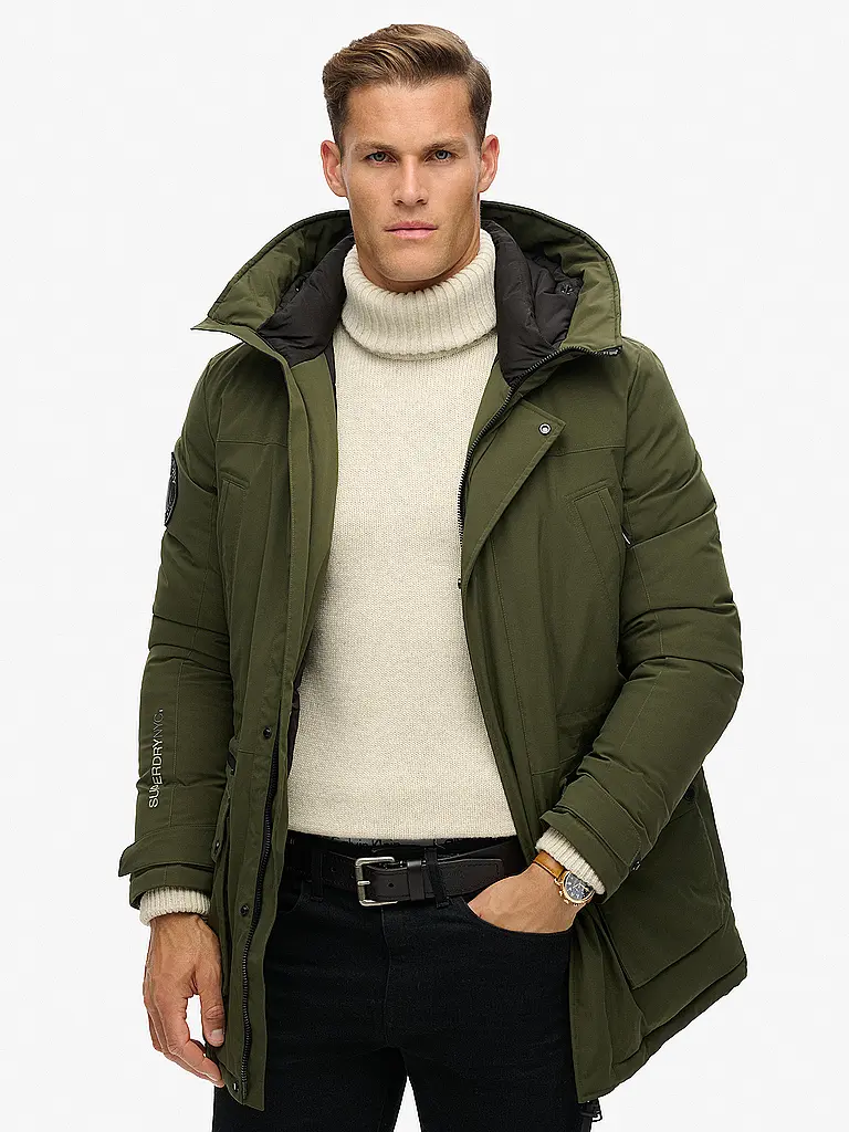 SUPERDRY | Parka CITY PADDED

Prodotto: Parka CITY PADDED
Marca: SUPERDRY
Colore: verde scuro
Categorie: Moda, Uomo

Lunghezza manica: Manica lunga
Materiale: Poliestere / Poliammide
Forma colletto: Cappuccio
Motivo: Tinta unita
Vestibilità (capispalla): Ampia
Dett | Verde scuro