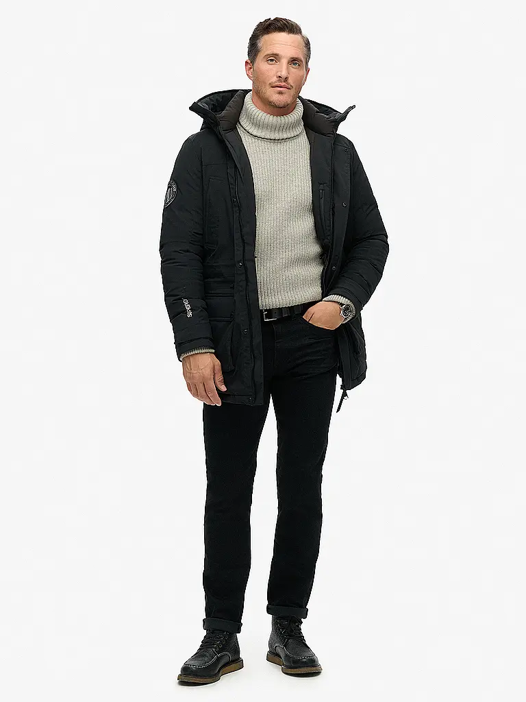 SUPERDRY | Parka CITY PADDED
Marke: SUPERDRY
Farbe: nero
Kategorien: Moda, Uomo

Lunghezza manica: Manica lunga
Materiale: Poliestere / Poliammide
Tipo di colletto: Cappuccio
Motivo: Tinta unita
Vestibilità (capispalla): Ampia
Dettagli: Tasche laterali, Idrorepelle | Nero