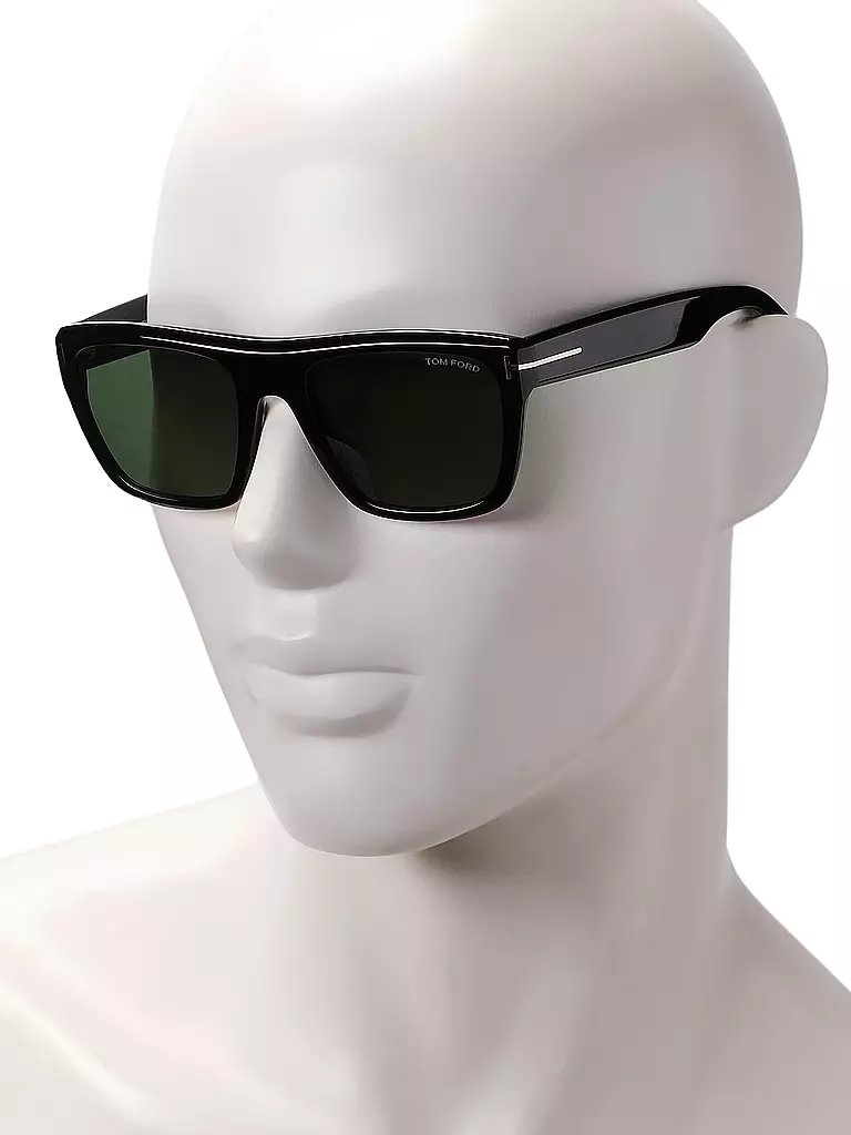 TOM FORD | Sonnenbrille FT1077/55

Marke: TOM FORD
Farbe: nero
Categorie: Moda, Uomo

Materiale: Plastica | Nero