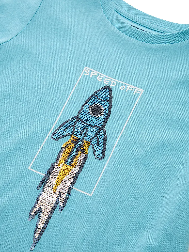 TOM TAILOR | Jungen Langarmshirt
Marke: TOM TAILOR
Farbe: hellblau
Kategorien: Mode, Kinder, Jungen
Ärmellänge: Langarm
Ausschnitt: Rundhalsausschnitt
Material: Jersey, Baumwolle
Musterung: Unifarben
Passform (Oberbekleidung): Regular
Stil: Casual
Details: Logo |