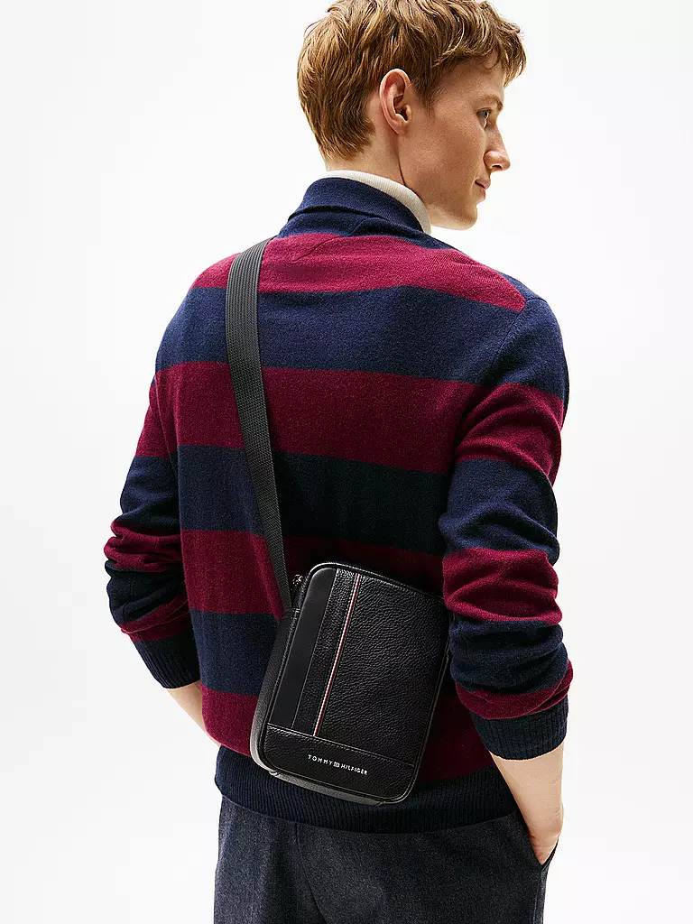 TOMMY HILFIGER | Borsa a tracolla TH CENTRAL | Nero