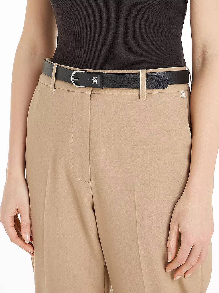 TOMMY HILFIGER | Ledergürtel ESSENTIAL EFFORTLESS | Nero