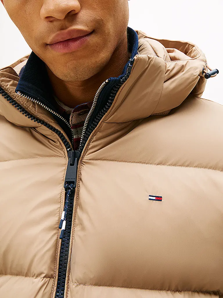 TOMMY JEANS | Piumino ESSENTIAL | 
