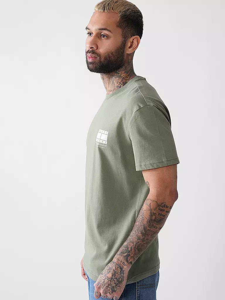 TOMMY JEANS | Prodotto: T-Shirt
Marca: TOMMY JEANS
Colore: olive
Categorie: Moda,Uomo

Lunghezza manica: Manica corta
Scollo: Girocollo
Materiale: Jersey,Cotone
Fantasia: Logo,Stampa
Vestibilità (capispalla): Regular
Stile: Young Fashion | 