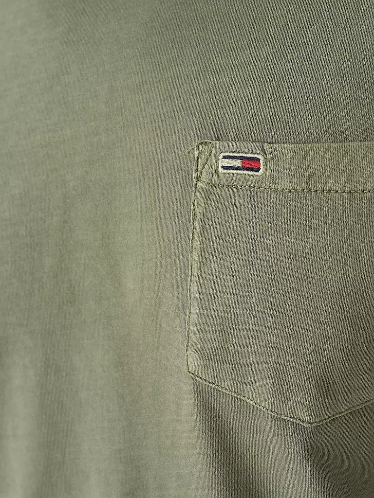 TOMMY JEANS | T-Shirt
Marke: TOMMY JEANS
Farbe: olive
Kategorien: Moda, Uomo

Lunghezza manica: Manica corta
Scollo: Girocollo
Materiale: Jersey, Cotone
Motivo: Tinta unita
Vestibilità (capo superiore): Regular
Stile: Young Fashion
Dettagli: Logo | 