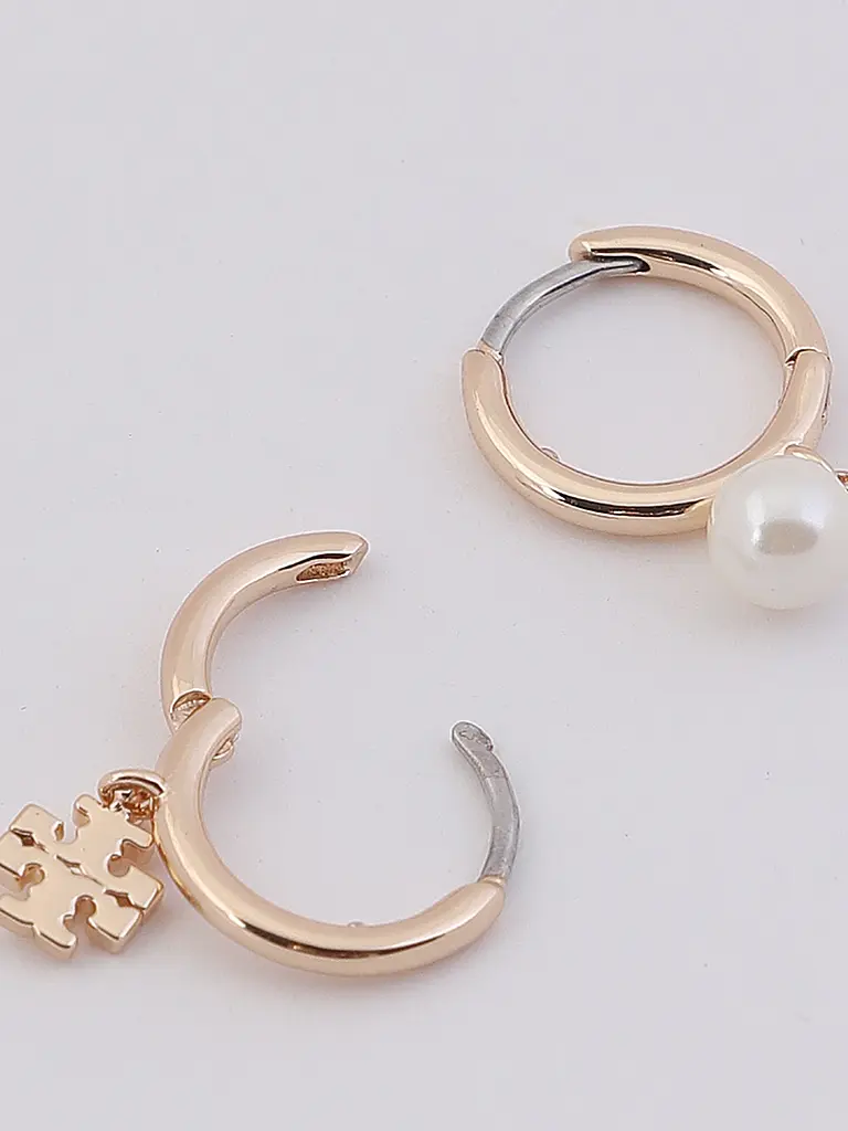 TORY BURCH | Nome prodotto: Orecchini KIRA
Marca: TORY BURCH
Colore: oro
Categorie: Moda, Donna

Materiale: Metallo
Stile: Glamour | Oro