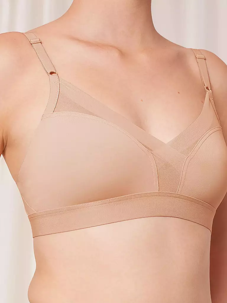 TRIUMPH | Reggiseno senza ferretto SHAPE SMART beige neutro |