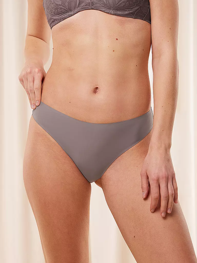 TRIUMPH | Slip BODY MAKE-UP ILLUSION LACE grigio colomba |