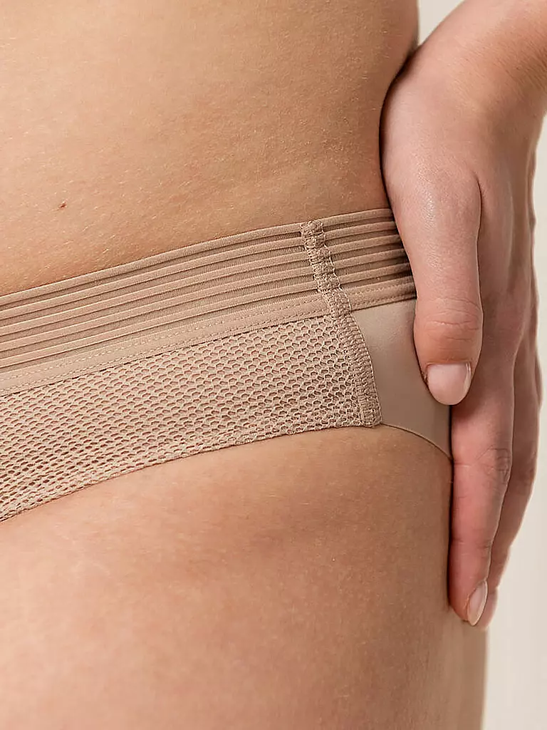 TRIUMPH | Slip Tai "Infinite Sensation" (Pelle Liscia) | 