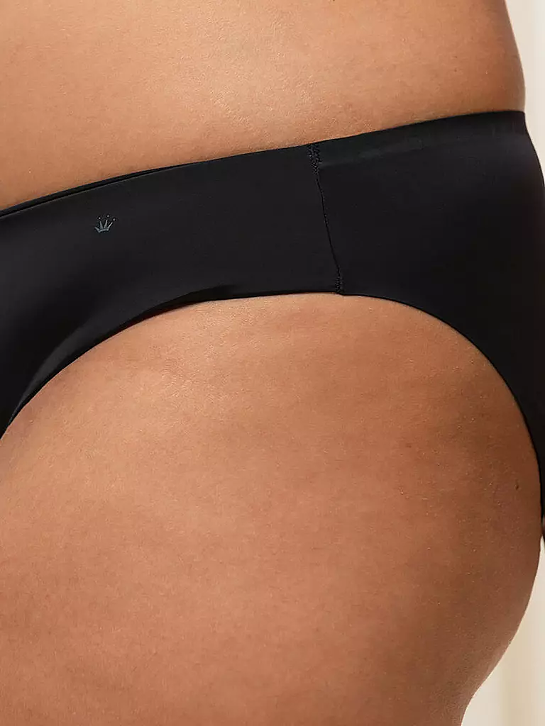 TRIUMPH | Tai-Slip "Body Make-Up Essentials" (Nero) | 