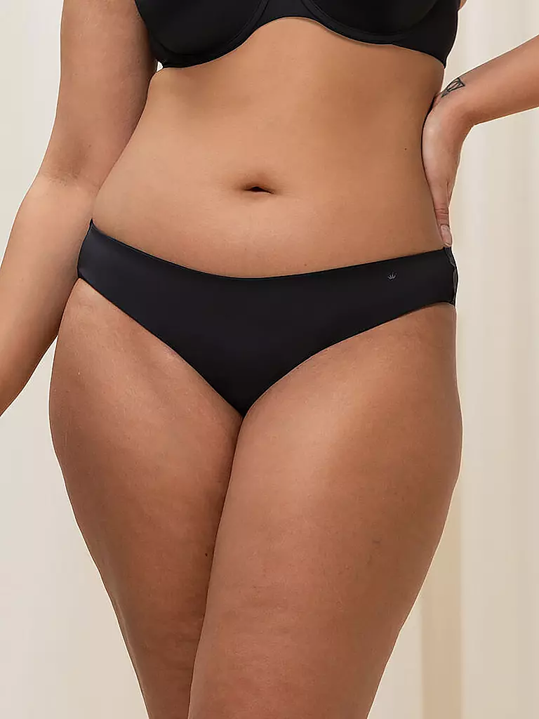 TRIUMPH | Tai-Slip "Body Make-Up Essentials" (Nero) | Nero