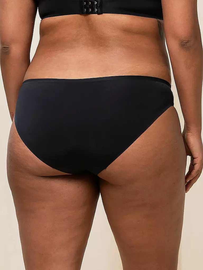 TRIUMPH | Tai-Slip "Body Make-Up Essentials" (Nero) | 