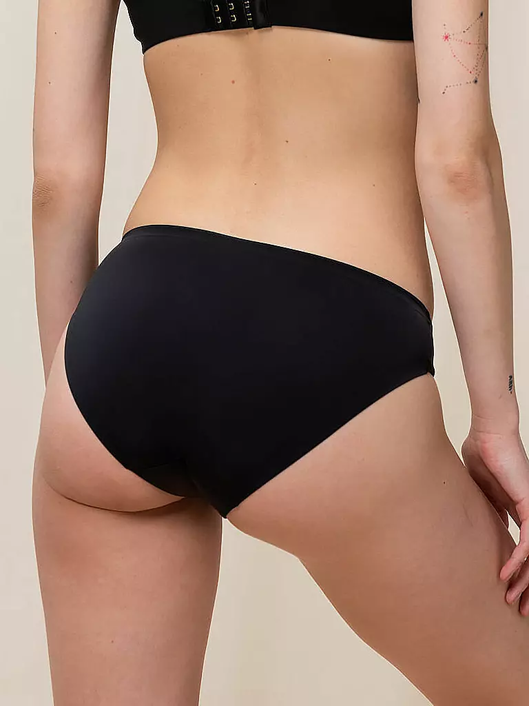 TRIUMPH | Tai-Slip "Body Make-Up Essentials" (Nero) | 