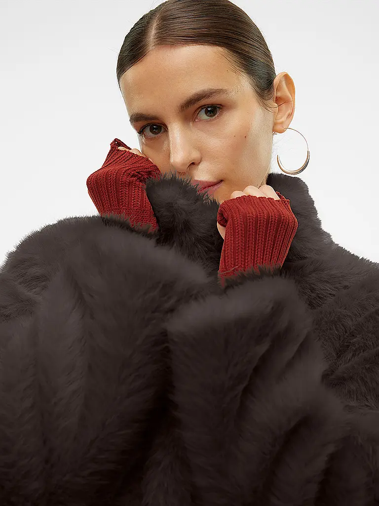 VERO MODA | Giacca in pelliccia sintetica VMMONROE | 