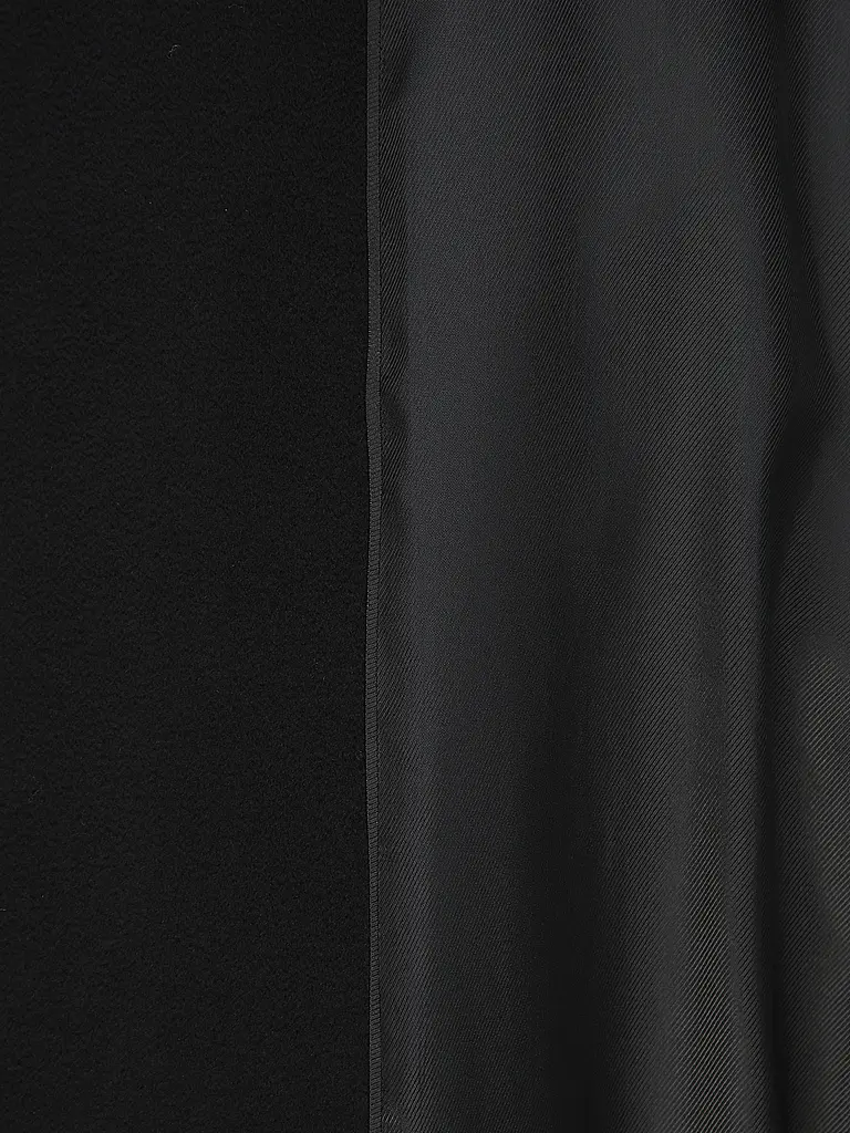 WEEKEND MAX MARA | Kaschmirmantel CASCIA
Marke: WEEKEND MAX MARA
Farbe: schwarz
Kategorien: Mode,Damen

Ärmellänge: Langarm
Material: Kaschmir
Kragenform: Reverskragen
Musterung: Unifarben
Passform (Oberbekleidung): Regular
Stil: Pure
Details: Eingrifftaschen,Gürtel | 