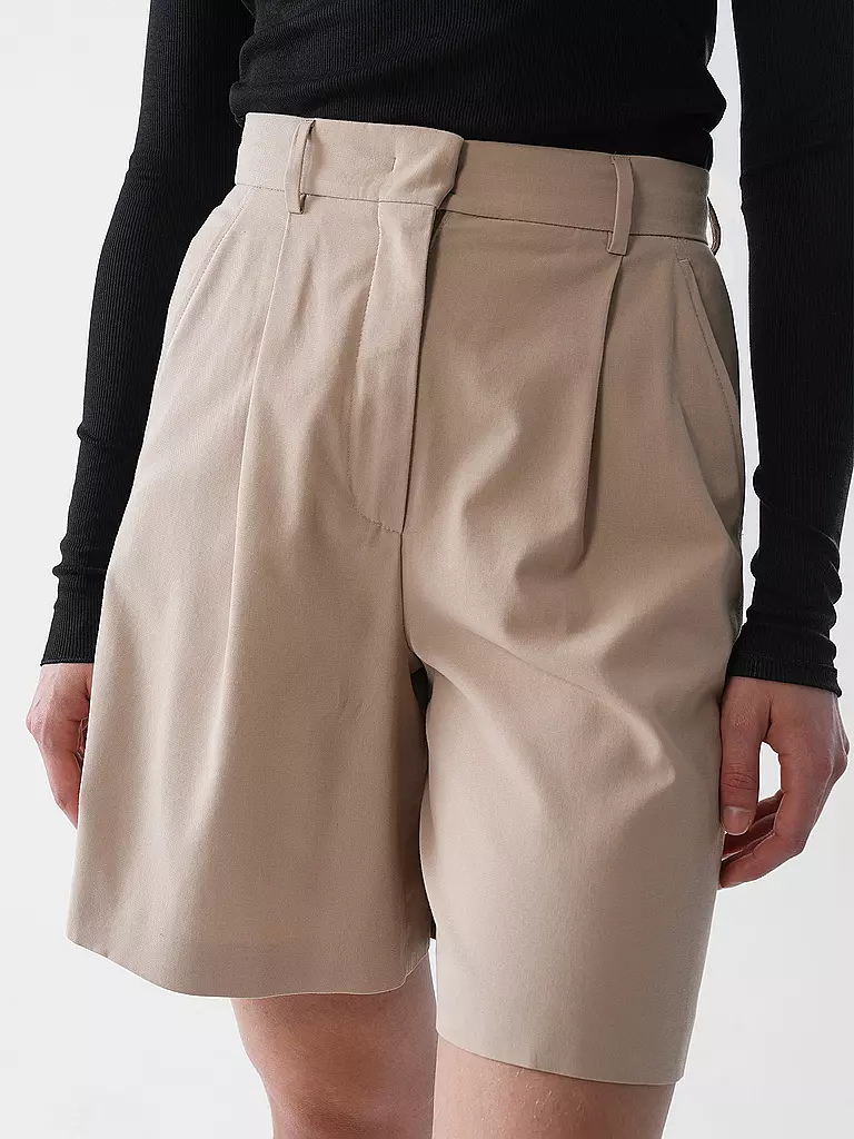 WEEKEND MAX MARA | Shorts ROLF | 