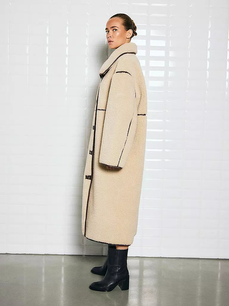 WITHBLACK | Cappotto in pelliccia sintetica DAJANA | 